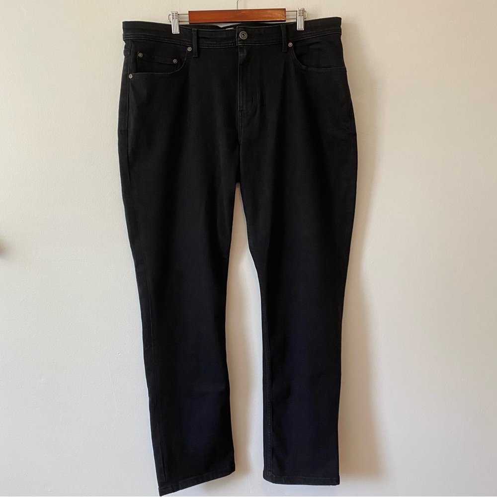 Rye straight leg stretch jeans in black